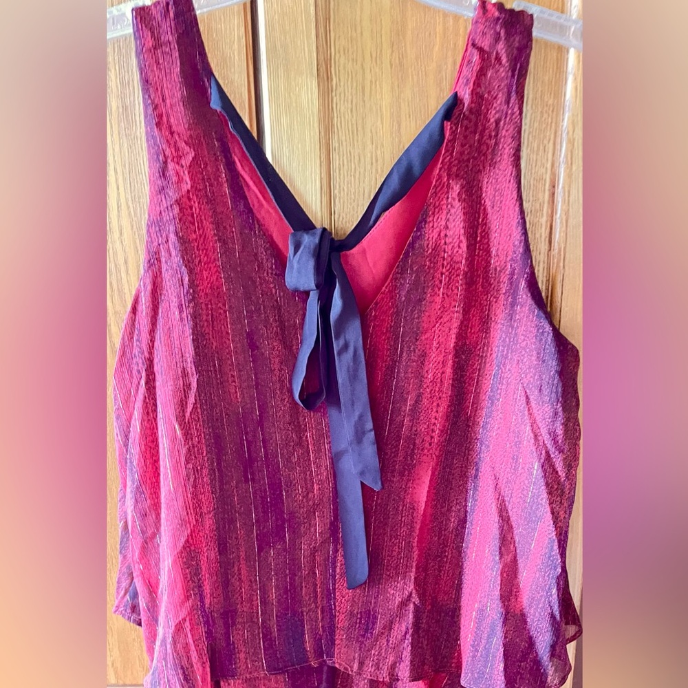 Bobeau red top metallic threads and tie at the back at the neck. Size Medium. - Picture 4 of 5